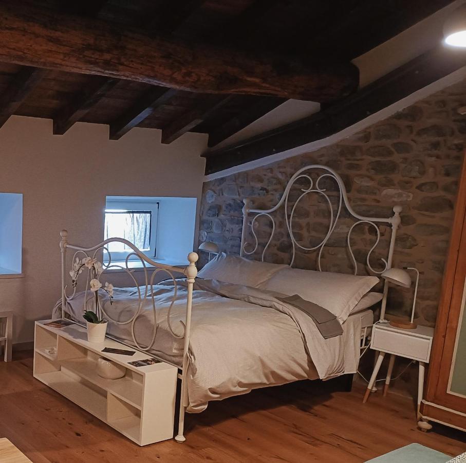 Mimma'S Apartment Pontremoli Exterior photo